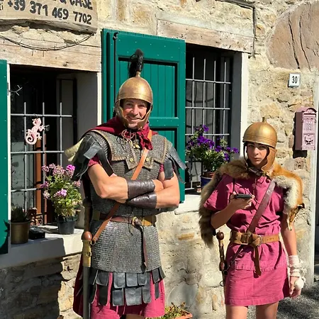 La Corte Dei Celti La Fonte 1 San Benedetto Del Querceto Esterno foto