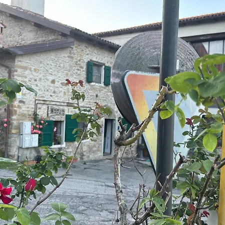 La Corte Dei Celti La Fonte 1 San Benedetto Del Querceto Esterno foto